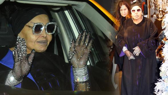 Bülənt Ersoy 4 saat mağazadan çıxmadı - Fotolar