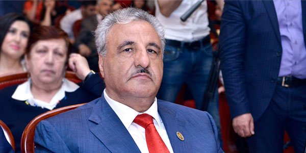 Tağı Əhmədov Həccə getdi -FOTO