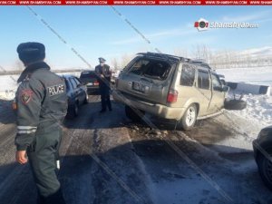 Erməni hərbçilər Kəlbəcərə gələn yolda qəzaya düşdü :7 yaralı var +FOTO