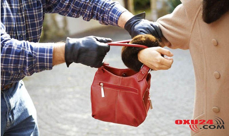 Bakıda soyğun: qadın müstəntiqin çantasından 2550 manat oğurlandı