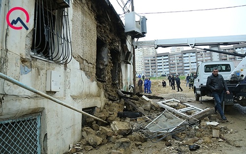 Bir ailənin kül olduğu evdən FOTOLAR VƏ TƏFƏRRÜAT