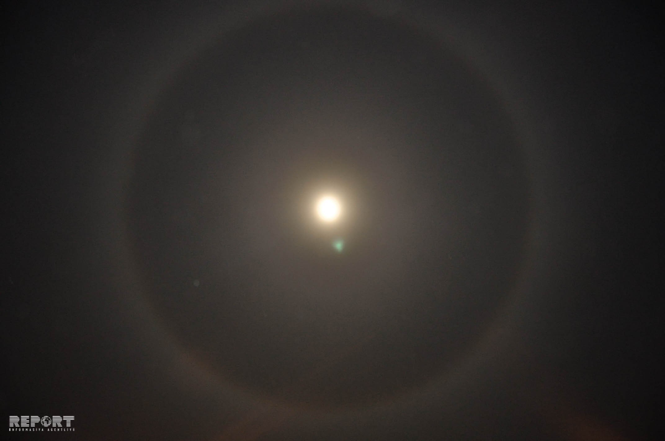 ŞOK!Azərbaycan səmasında Ay ətrafında nəhəng halqa müşahidə olunub - FOTO