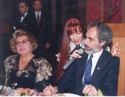 Bir fotonun tarixçəsi: Əbülfəz Elçibəyin yanında olan erməni qadın kimdir?