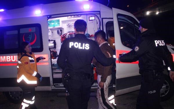 Translar iki gənci bıçaqladı: Əraziyə gələn polislərə də hücum çəkdilər