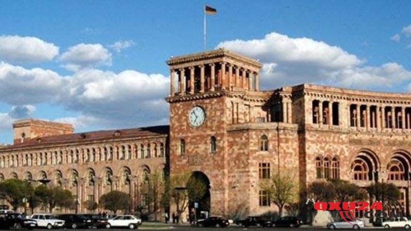 Ermənistanda hakimiyyət orqanlarında kütləvi ixtisar