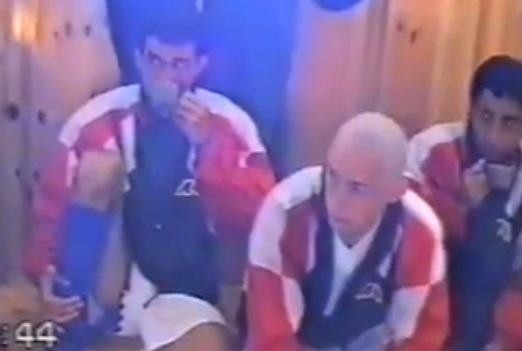 Milli üzvlərinin heç yerdə görmədiyiniz videosu: 1000 dollara kepka satan futbolçu kimdir?