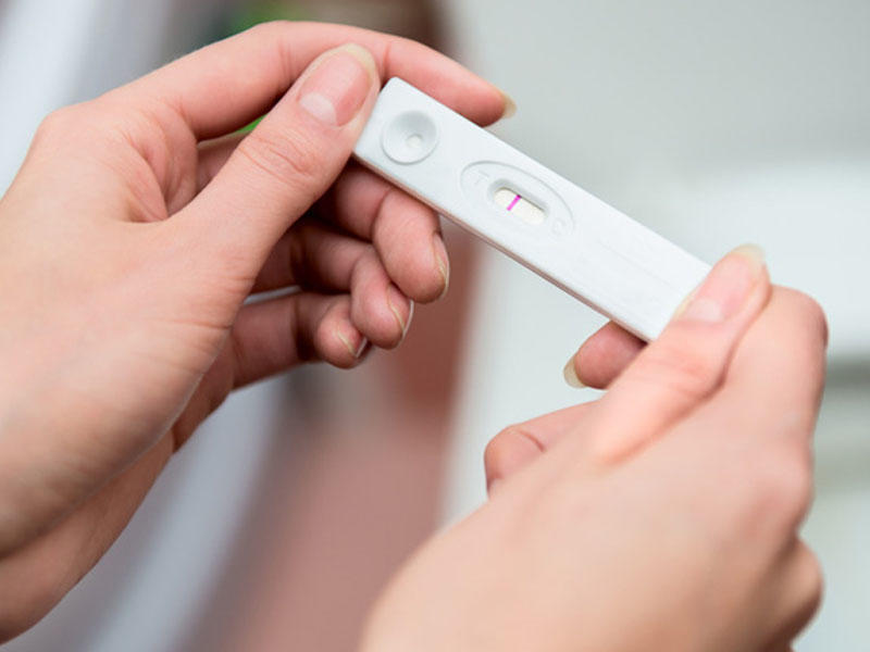 Hamiləlik testlərindən istifadə edəndə bu səhvlərə yol verməyin - Nəticə səhv olacaq!