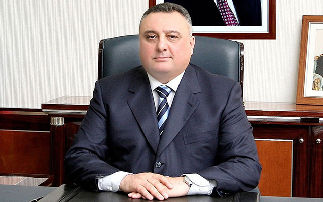 Eldar Mahmudovun qohumu işdən çıxarıldı