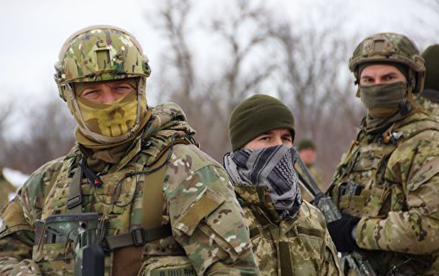 İçki içdiklərinə görə danlanan əsgərlər komandiri öldürdü