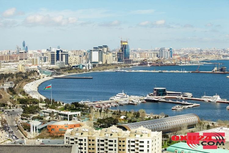 “Qız övladlarınıza nəzarət edin”: Bakıda naməlum elan – Foto