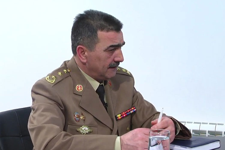 DYMX-nin rəis müavini Rza Xudiyev “Diqlas” Ticarət Mərkəzində yanğınla bağlı sualları cavablandırır - CANLI