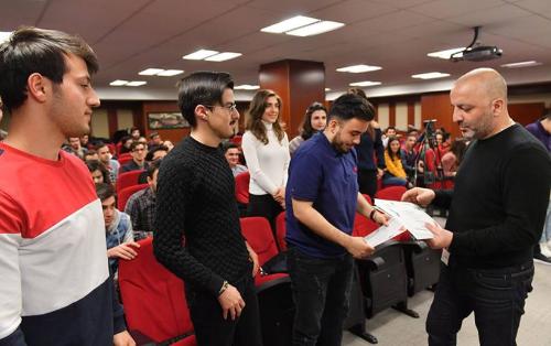 Mübariz Mənsimovdan örnək addım: Tələbələrə təqaüd verəcək