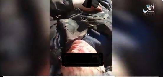 İŞİD rus hərbçiləri öldürüb maşının arxasında aparır -Dəhşətli görüntü yayıldı