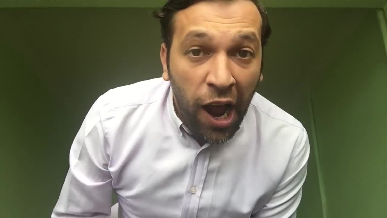 Azərbaycanlı bloggerdən biabırçı  PAYLAŞIM :\\\"Şalvarımı  çıxarmayacam,...öp\\\"