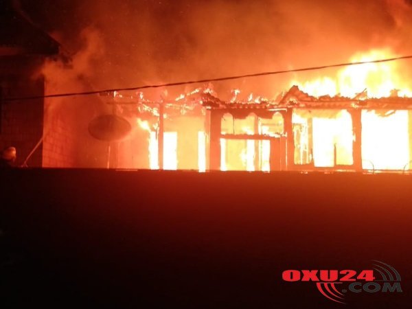 Neftçalada toy sahibinin evi yanıb