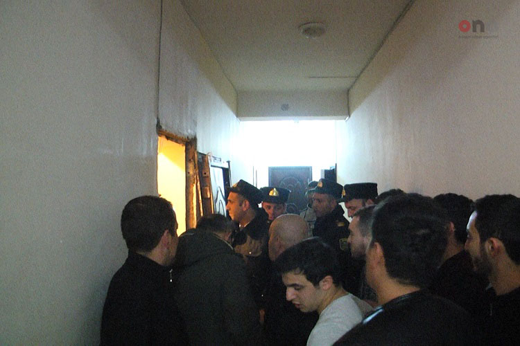 Corabını qurutmaq istədi, evinə yanğınsöndürənlər gəldi - BAKIDA