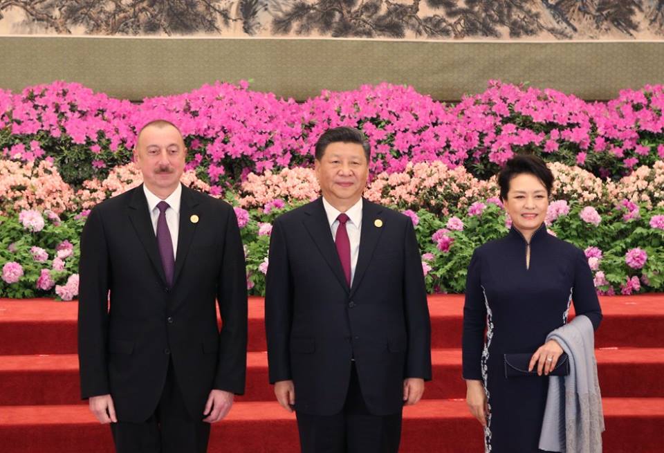 İlham Əliyevin Çin səfərinin TƏHLİLİ: Azərbaycan  nəhəng ölkələrlə eyni sırada addımlayacaq