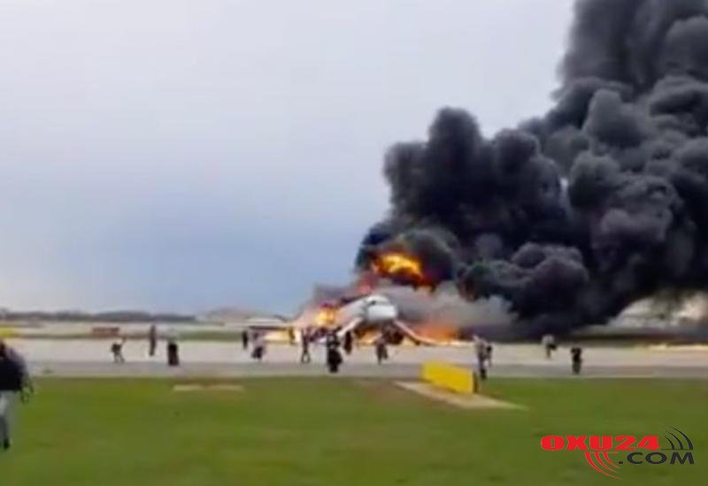 Moskvada yanan təyyarəni ildırım vurub: ölü sayı 13-ə çatdı