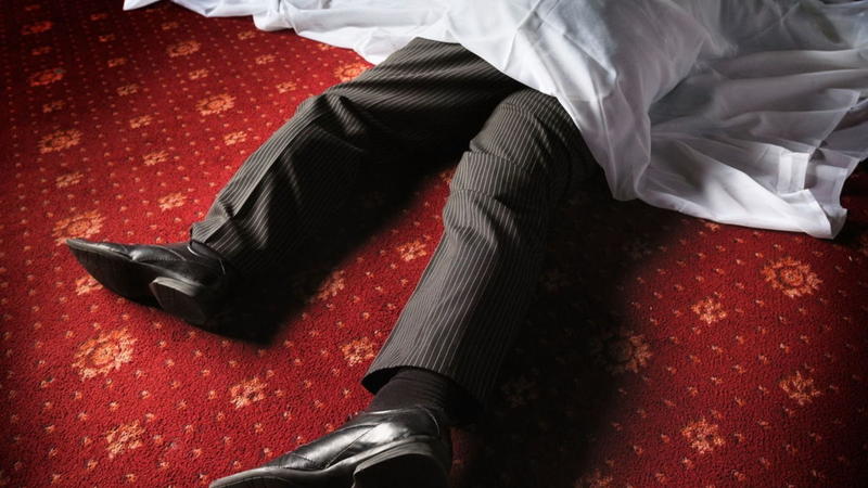 Bakıda tanınmış həkim qəfil öldü - Dostları ilə çay içərkən...