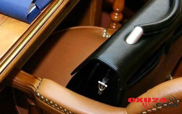 Azərbaycanda nazir işdən çıxarıldı