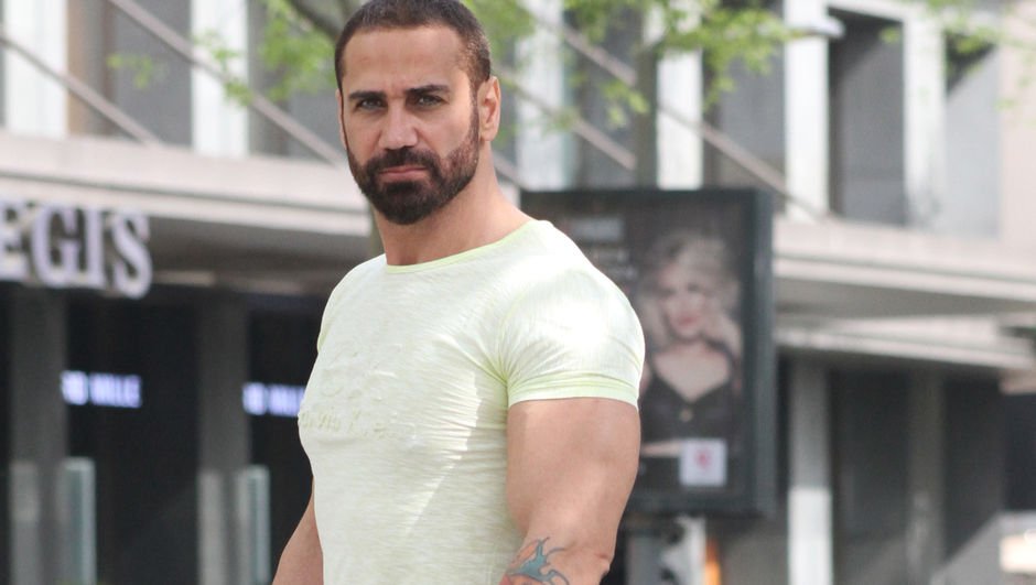 Doğuşun həbsxanada fotosu yayıldı