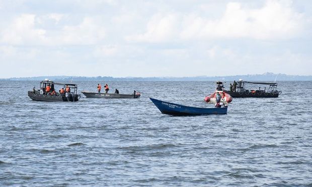 Futbolçuları daşıyan qayıq batdı - 30 nəfər itkin düşdü