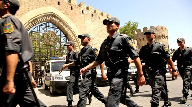 Azərbaycanda polisə \\\"hazır ol,\\\"əmri verildi