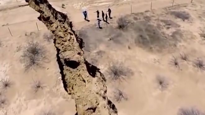 Yer qəfil yarıldı - Yeni okean yaranır?