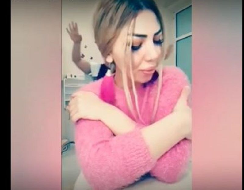 İnstagramda canlı yayım açan qız peşman oldu:Gözlənilmədən arxadan...