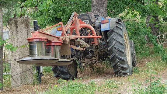 Azərbaycanda faciə: boğazına traktorun dəmir parçası girən kişi yerindəcə keçindi