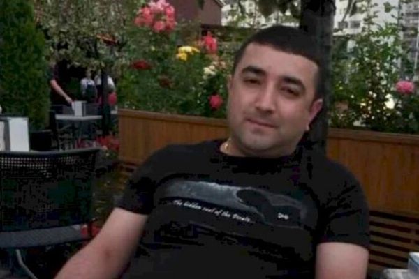 Azərbaycanlı iş adamı dostlarına mesaj yazıb,özünü öldürdü