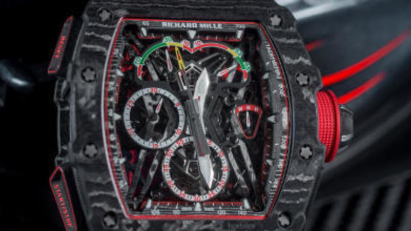 Azərbaycanlı gəncin milyonluq saatını ƏRƏBLƏR OĞURLAYIB VƏ... - Polis HƏR ŞEYİ AÇDI