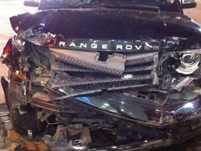 Azərbaycanlı iş adamı “Range Rover”lə AĞIR QƏZAYA DÜŞDÜ - FOTO