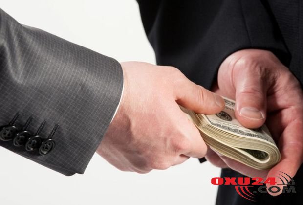 Gömrük polkovniki işdən qovuldu - Rüşvətə görə