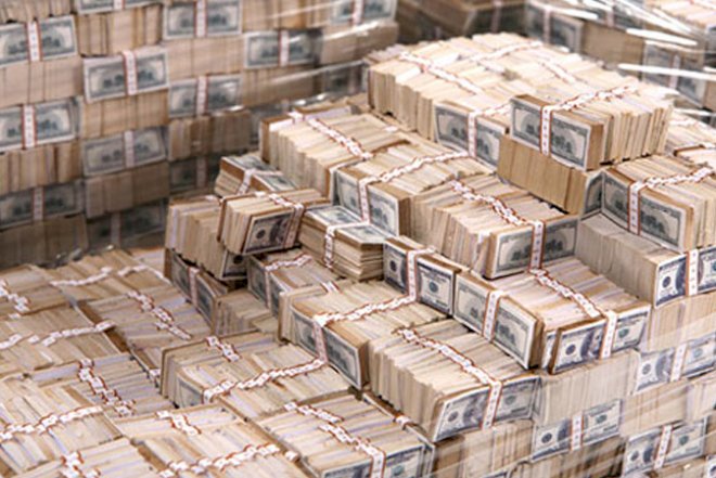 Azərbaycandan 80 milyard pul çıxarılıb – Sensasion iddia