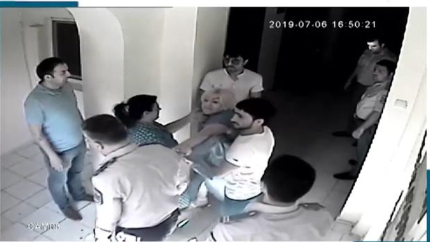 Daxili İşlər Nazirliyi şok görüntü yayıb: Şəhid xanımı ilə bağlı