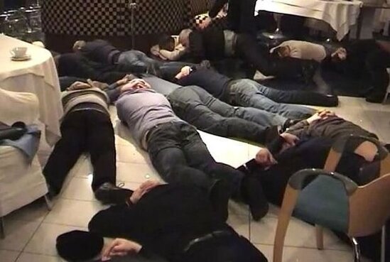 Polis \\\"vor\\\"ların sxodkasına basqın etdi:Tutulanlar arasında məşhur şəxsin nəvəsi də var