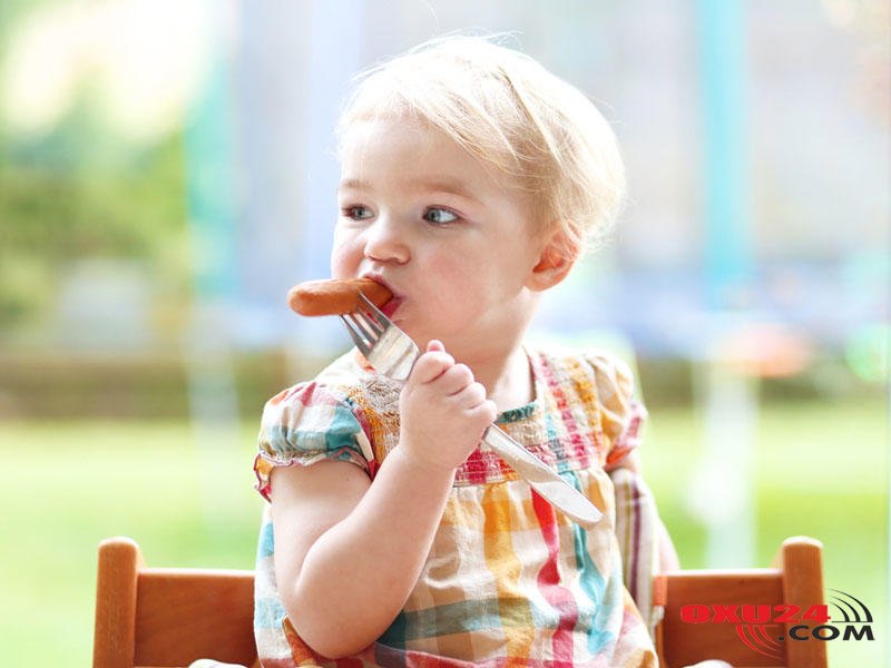 Uşaqlar sosiska yeməməlidir? – Ekspert danışdı