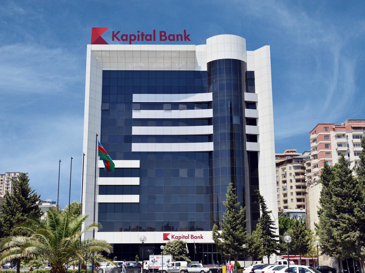 Ölkənin birinci bankı olan Kapital Bank-ın yaranması günüdür
