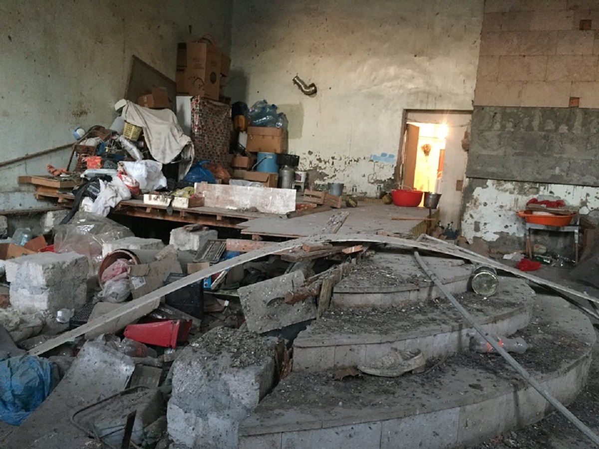 \\\"Gənclik Mərkəzi\\\"ndə çürüyən gənclər