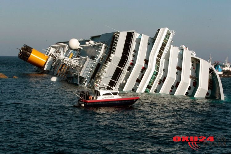 SON DƏQİQƏ: İri gəmi batdı - Yüzlərlə insan öldü