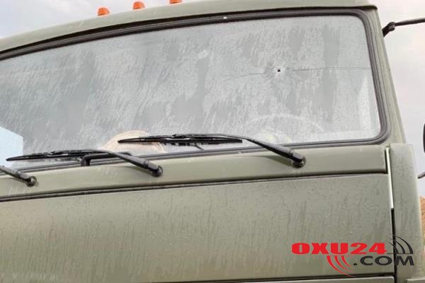 Cəbhədə təxribat: Ermənilər hərbi yük maşınını atəşə tutdu (FOTOLAR)