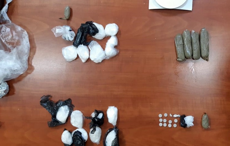 İrandan Azərbaycana şokoladın içində narkotik keçirən şəxslər saxlanılıb - FOTO