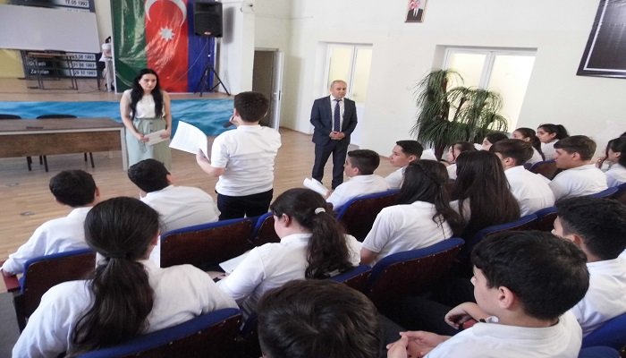 Bakıda internetdən istifadə ilə bağlı layihə icra edilib - FOTO