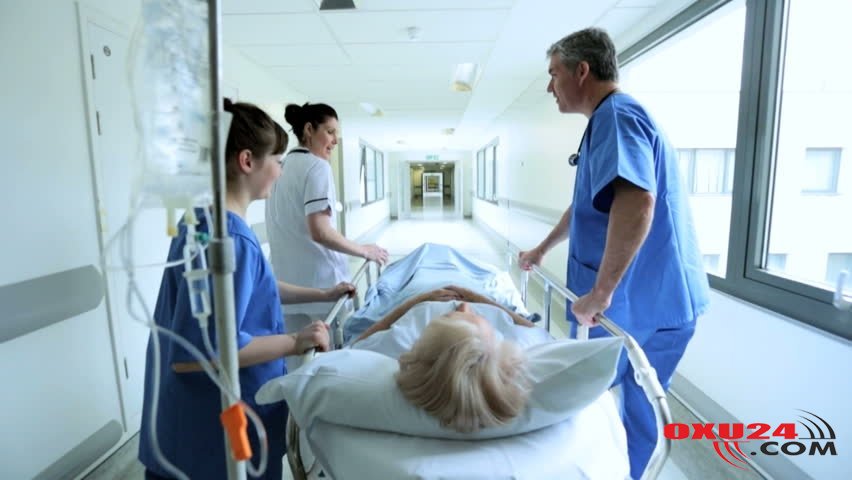 Azərbaycanda 65 yaşlı ana böyrəyini oğluna bağışlayıb - FOTO