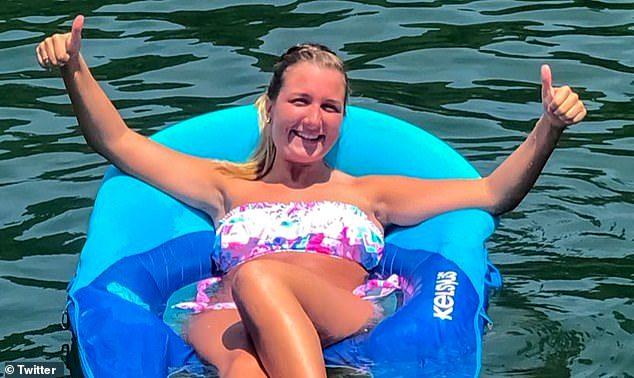 Anatomiya müəllimi yay tətilində oğlan şagirdini evə çağırıb, cinsi əlaqədə oldu - FOTO