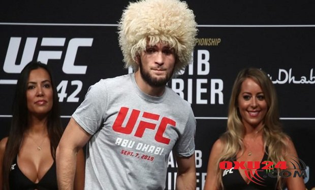 Həbib döyüş üçün tərəziyə çılpaq çıxdı — FOTOLAR