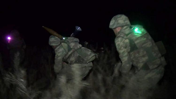 Prezident təsdiq etdi: Ordumuz  10.000 nəfərədək şəxsi heyətlə...