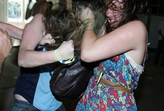 Bakıda avtobusda qadınların biabırçı görüntüsü: \\\"Az,kaftar...\\\"