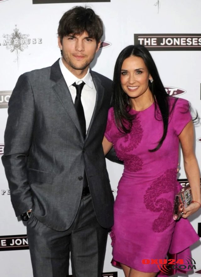2019-09/1569082830_demi-moore-eski-kocasi-ashton-kutcher-in-12446060_8528_m.jpg